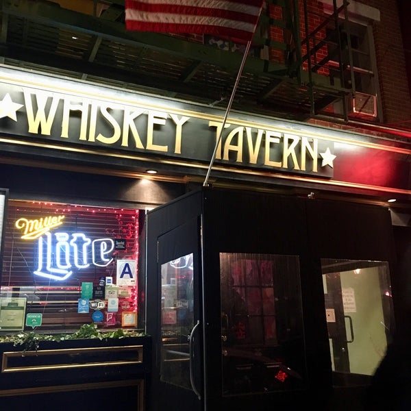 รูปภาพถ่ายที่ Whiskey Tavern โดย Nancy K. เมื่อ 2/18/2019