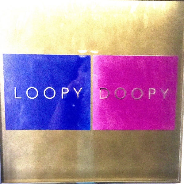 Foto diambil di Loopy Doopy Rooftop Bar oleh Nancy K. pada 8/11/2021
