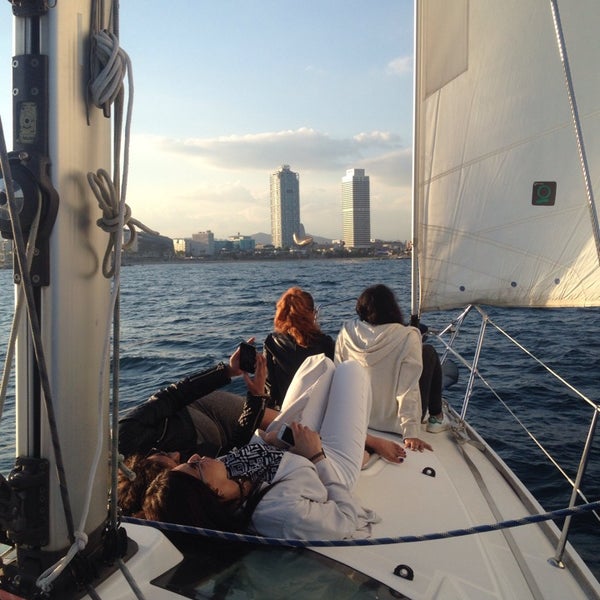 4/29/2015 tarihinde Fabio M.ziyaretçi tarafından Sailing Experience Barcelona'de çekilen fotoğraf