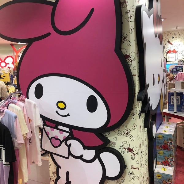 Photos At Sanrio Gift Gateイオンモール岡山店 Gift Shop