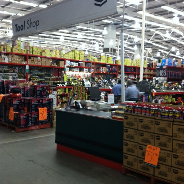 Bunnings Warehouse Hardware Store in Bunbury