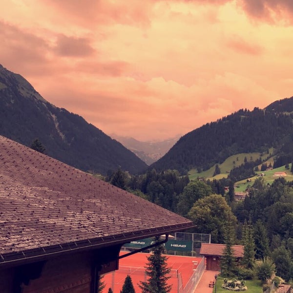 Das Foto wurde bei Gstaad Palace Hotel von Reema am 7/21/2017 aufgenommen