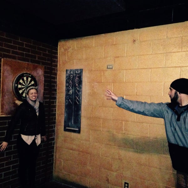 Chill atmosphere and serves same beverage from the fossil brewery come play darts!