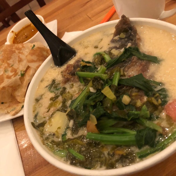 10/20/2019 tarihinde Jianziyaretçi tarafından Wok Wok Southeast Asian Kitchen'de çekilen fotoğraf