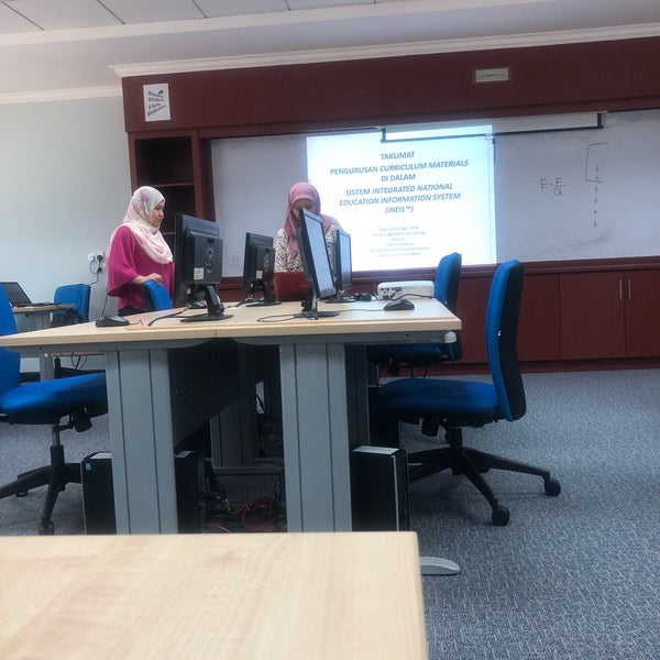 Foto di Pusat Tingkatan Enam Tutong, BearHill - Kampung Bukit 