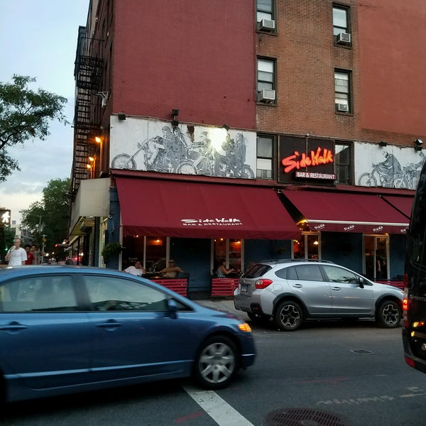 8/16/2016にCecilia S.がSidewalk Bar &amp; Restaurantで撮った写真