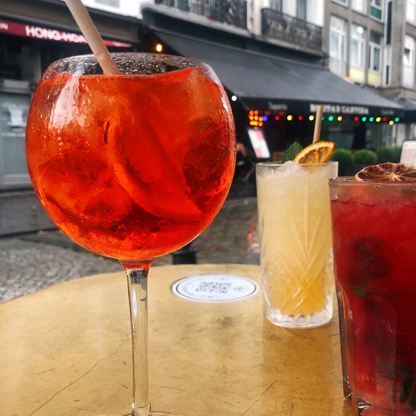 Lekkere cocktails, bediening heeft wel zeeën van tijd 😅