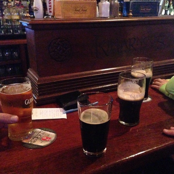 Снимок сделан в Killarney&#39;s Restaurant &amp; Irish Pub пользователем David N. 11/7/2013