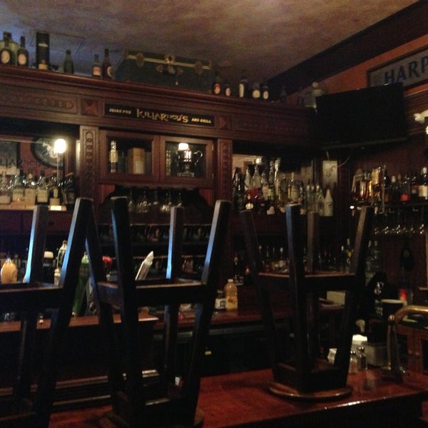 Снимок сделан в Killarney&#39;s Restaurant &amp; Irish Pub пользователем David N. 5/3/2013