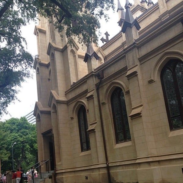 Foto tirada no(a) Trinity Episcopal Cathedral por Lauren F. em 5/25/2014