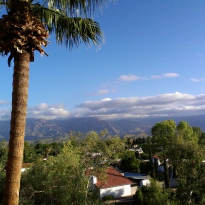 Das Foto wurde bei Radisson Suites Tucson von Carolyn S. am 10/12/2012 aufgenommen