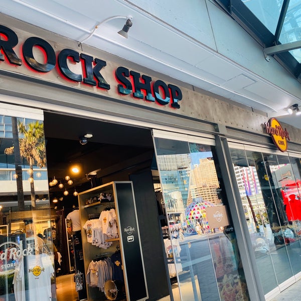 Foto tirada no(a) Hard Rock Cafe Sydney por RozyHanim em 12/17/2019