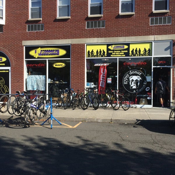Photo taken at Piermont Bicycle Connection by Hector H. on 8/24/2014