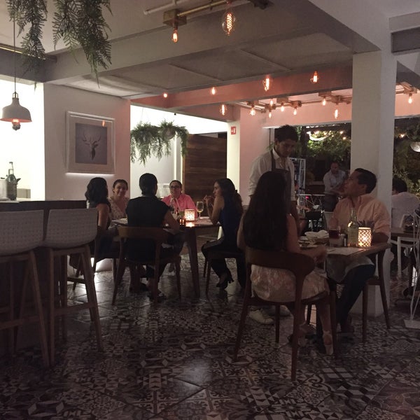 Foto scattata a Mayú Cocina Bar da Dan M. il 7/5/2017