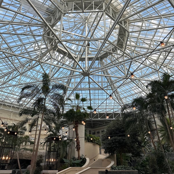 Photo taken at Gaylord Palms Resort &amp; Convention Center by Mike G. on 1/31/2023