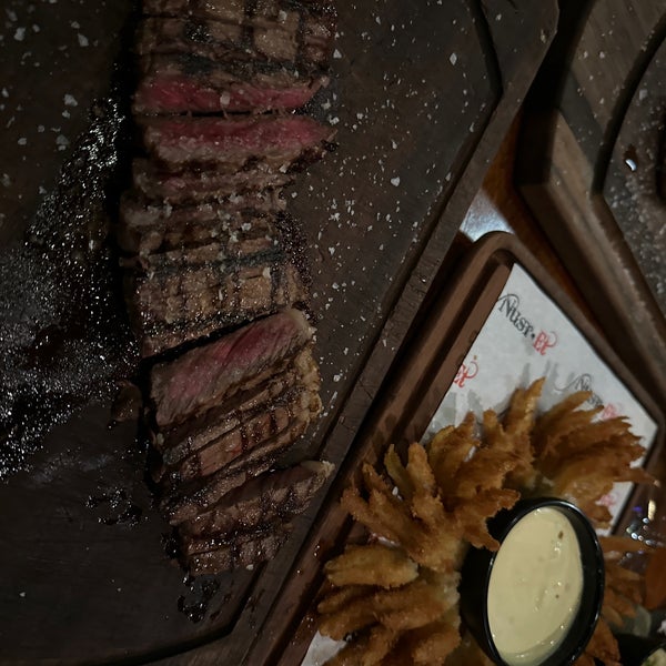 Photo prise au Nusr-Et Steakhouse par Mike G. le10/2/2023