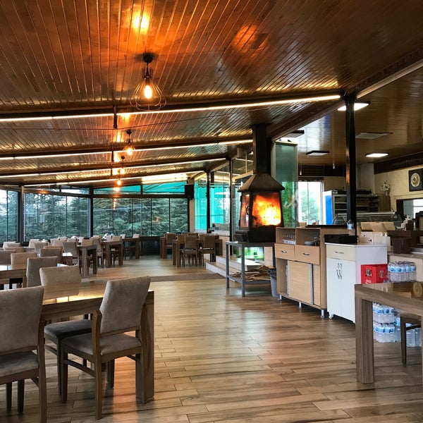 2/23/2022 tarihinde Ahmetttziyaretçi tarafından Bucak Oğuzhan Kent Ormanı Restoranı'de çekilen fotoğraf