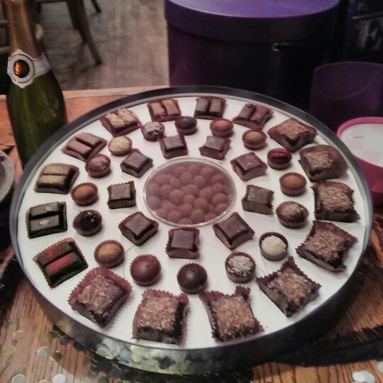 Das Foto wurde bei Vosges Haut Chocolat von Maksim A. am 1/3/2013 aufgenommen