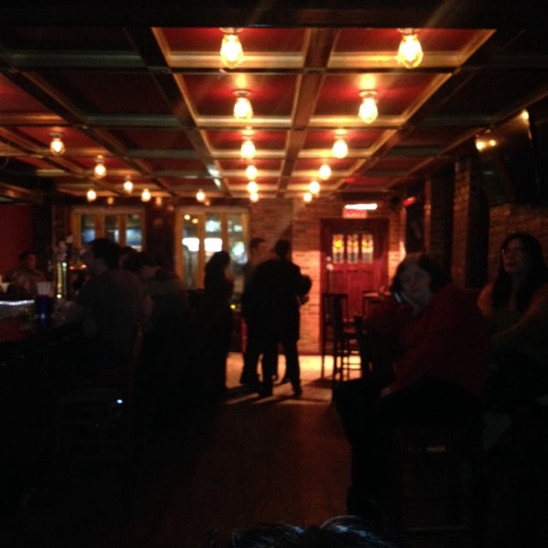รูปภาพถ่ายที่ Rose Hill Tavern โดย Will N. เมื่อ 12/13/2013