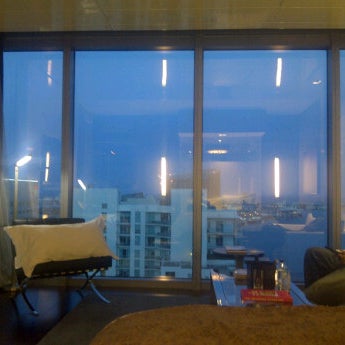 8/29/2012 tarihinde Jazzie C.ziyaretçi tarafından Hotel Beaux Arts Miami'de çekilen fotoğraf