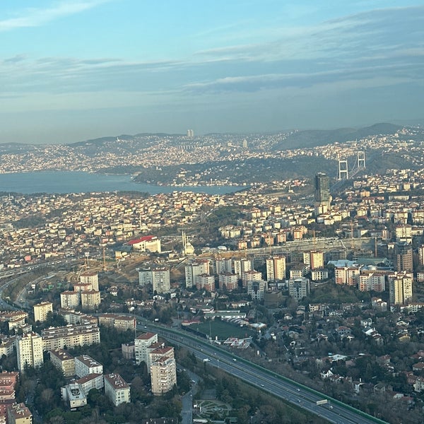 Photo taken at Sapphire Seyir Terası by Mücahit on 1/1/2024