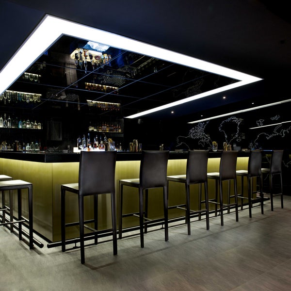 Foto tirada no(a) GQ Bar Dubai por GQ Bar Dubai em 10/16/2014