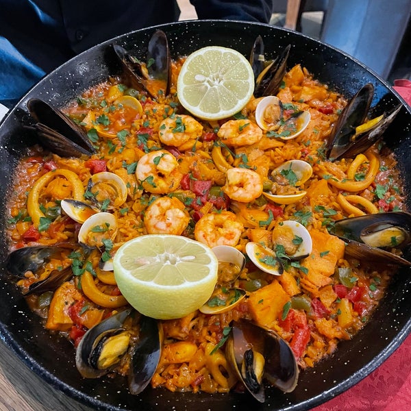 Great paella, great service! Highly recommended.