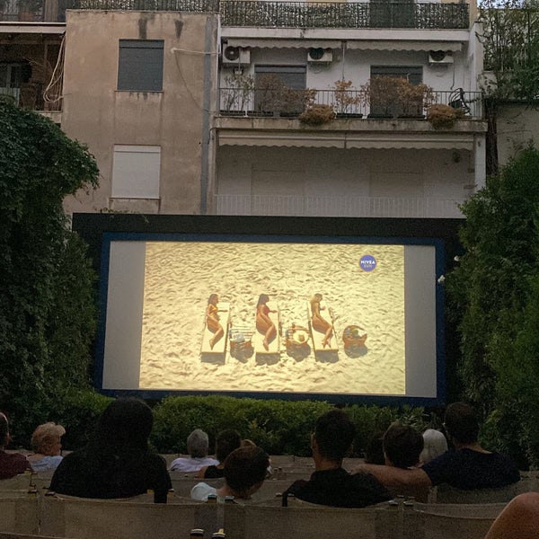 Foto tirada no(a) Cine Αθηναία por Tasos K. em 8/2/2022