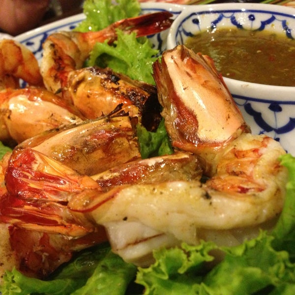 Foto scattata a E-Sarn Thai Cuisine da iPris il 4/5/2013
