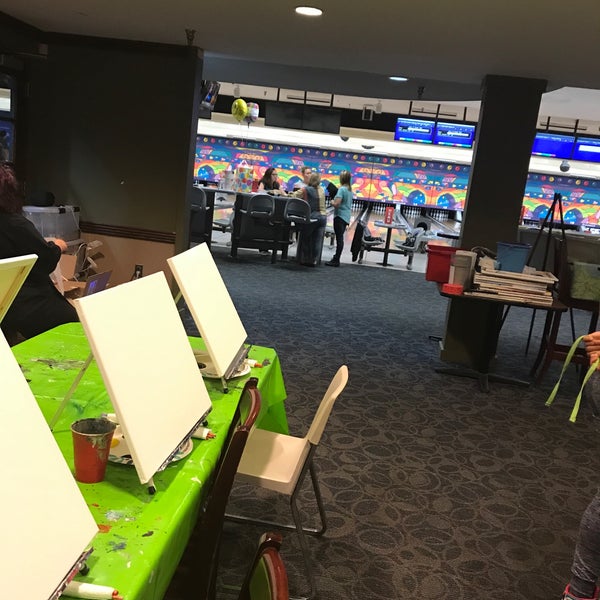 Brunswick Zone Turnersville Lanes (Now Closed) Bowling Alley in