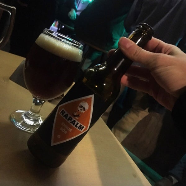 Foto tirada no(a) STart Hungarian Craft Beer Bar por Mortizia13 em 11/17/2017
