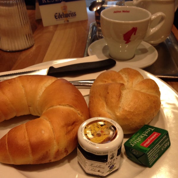 Small breakfast for €6,50
