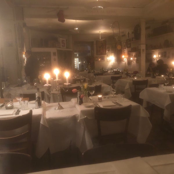Embrase the cosy candle lit restaurant, inhale a breeze of Naples, order mixed starters and enjoy a red wine with filetto di manzo. Lovely!