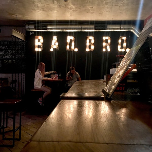 Photo prise au Bad.Bro.Bar par Polina L. le7/28/2019
