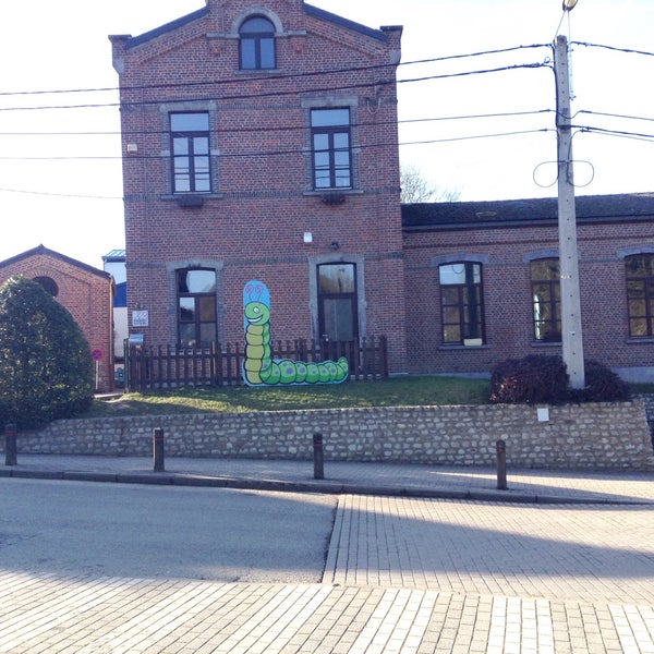 Ecole Communale De Bonlez School In Bonlez