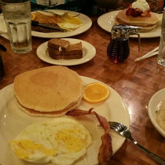 Photos at Sterling Spoon Cafe 19 tips from 827 visitors