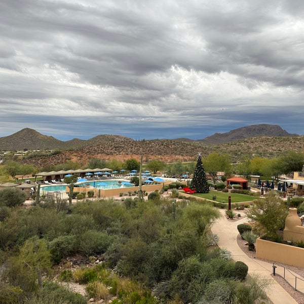 Foto scattata a JW Marriott Tucson Starr Pass Resort &amp; Spa da Jen K. il 12/3/2022