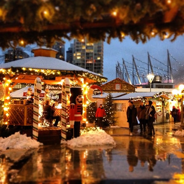 Foto tomada en Vancouver Christmas Market  por Marcus A. el 12/24/2012
