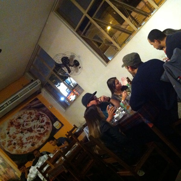 5/26/2013にMariliaがRequinte Pizzaria e Restauranteで撮った写真