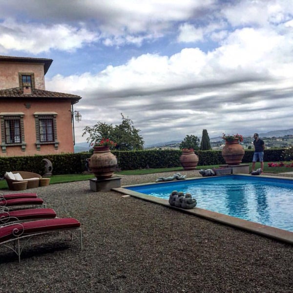 Photo taken at Villa Mangiacane by Maia P. on 9/18/2015