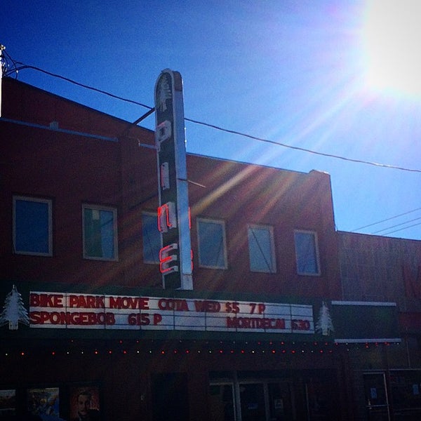 Pine Theatre Movie Theater in Prineville