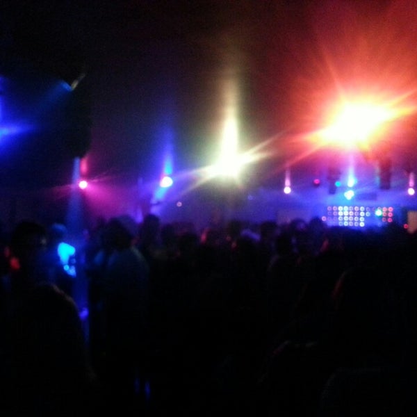 Photo prise au 1202 Nightclub par Andrew O. le7/14/2013