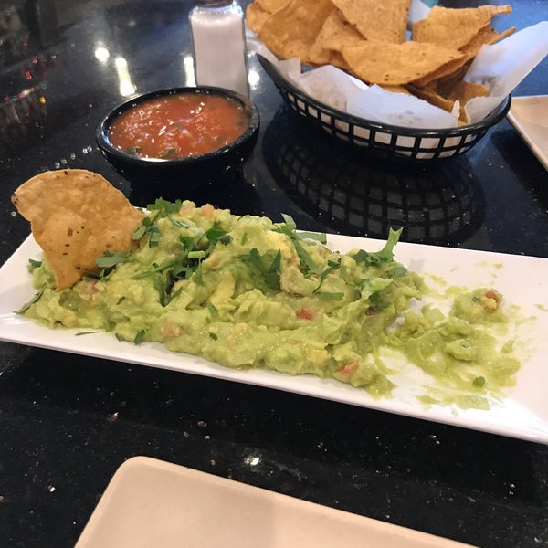 Снимок сделан в Sammy&#39;s Mexican Grill пользователем Susie K. 12/20/2018