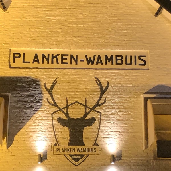 Снимок сделан в Restaurant Planken Wambuis пользователем Dorothe V. 12/12/2018