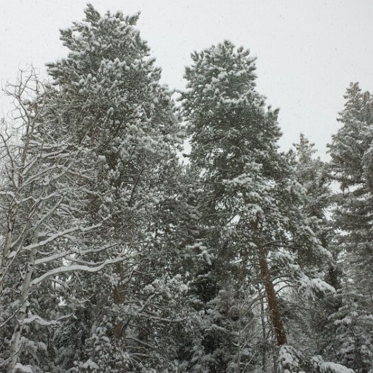 Photo taken at Marriott&#39;s StreamSide Evergreen at Vail by Paula S. on 1/31/2014