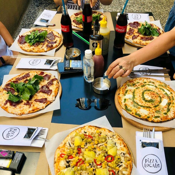 Foto scattata a Pizza Locale da Ayşegül T. il 7/27/2020