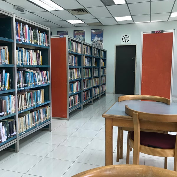 Foto Di Perpustakaan Awam Sungai Petani Biblioteca In Sungai Petani
