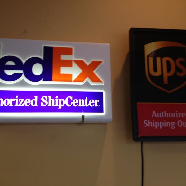 Е1 фабрика логотип. Бетабанк впервые в пампуккии. First express лого. Сити экспресс лого. Логотип курьерской службы.