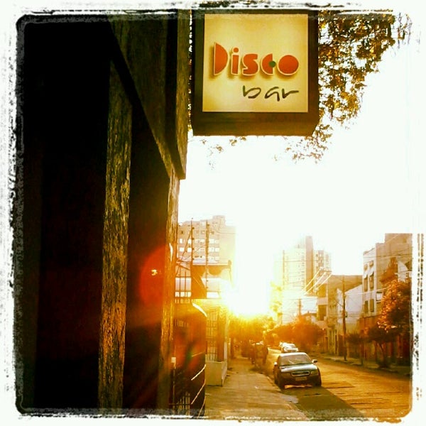 รูปภาพถ่ายที่ Disco Bar โดย Dani S. เมื่อ 3/1/2013
