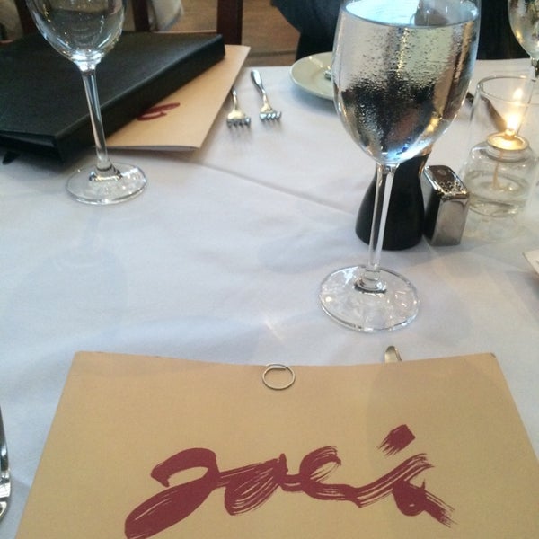 Das Foto wurde bei Joe&#39;s Restaurant von Alice S. am 3/29/2014 aufgenommen